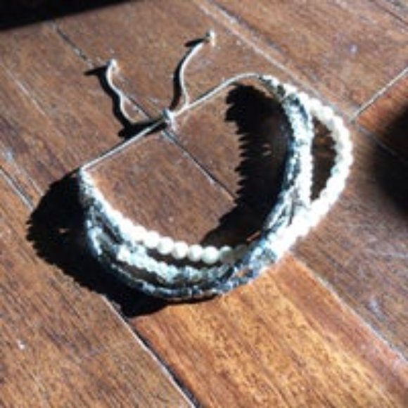 Stacked 4 layer bracelet adjustable - Picture 2 of 5